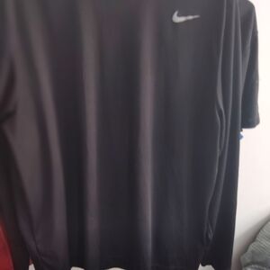 Nike Men's Long Sleeve Black Tee
